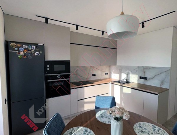 Кухня из пластика №16