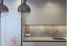 Практичная серая угловая кухня с умной организацией шкафов из крашенного МДФ №85