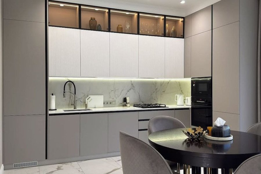 Современные кухни на заказ 2026 - тренды, материалы и реальные решения